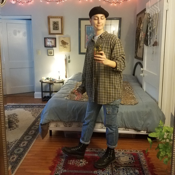 Meet your Posher, Kelsey - Picture 1 of 1